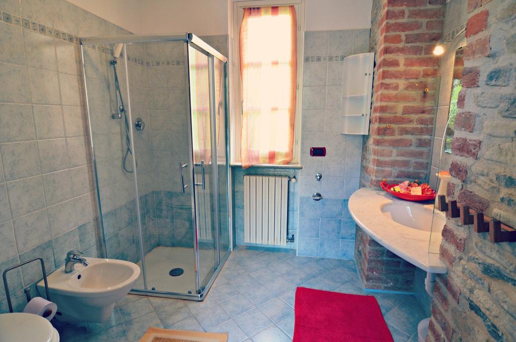 Cascina Il Convivio Guest House Diano dʼAlba Rom bilde