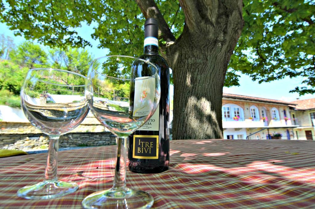 Cascina Il Convivio Guest House Diano dʼAlba Eksteriør bilde