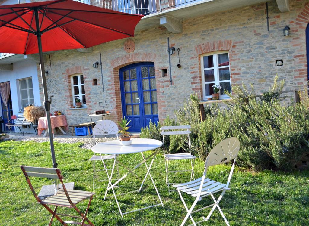 Cascina Il Convivio Guest House Diano dʼAlba Eksteriør bilde